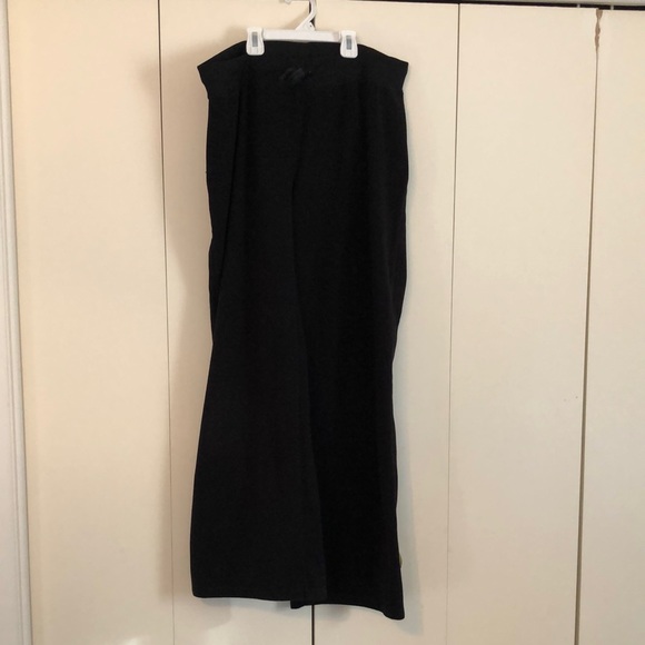 Women’s Black Sweatpants - Picture 1 of 5